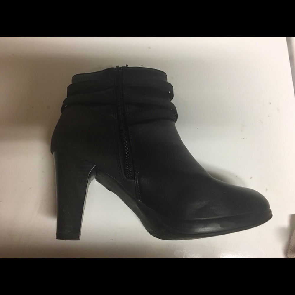 ♥️❤️GREAT BOOTS♥️♥️worn ONCE  EXCELLENT condition